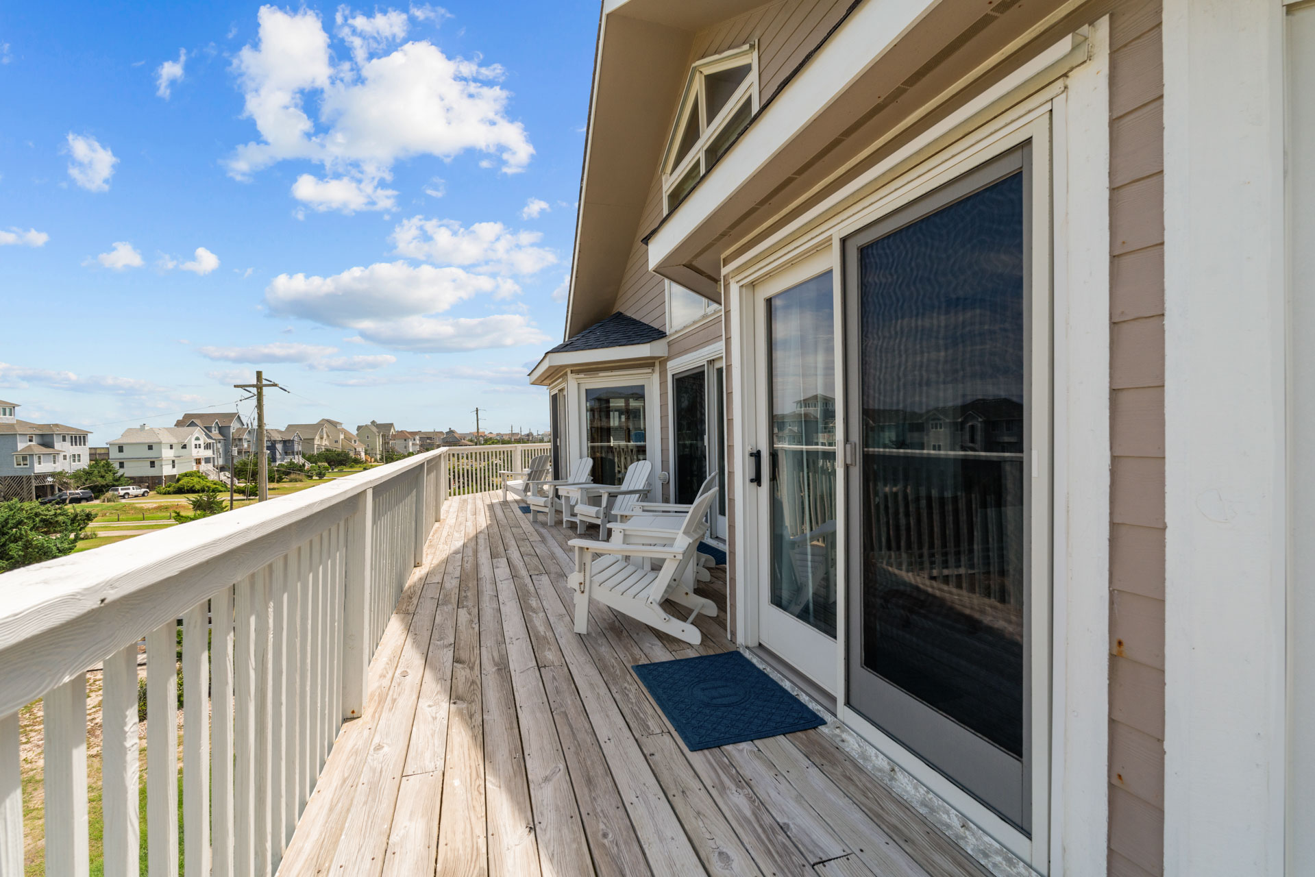 Surf Or Sound Realty 638 The Hatteras House Decks 4 3375447