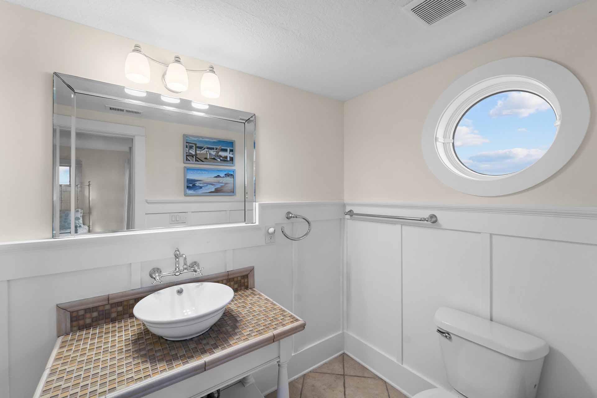 Surf Or Sound Realty 1081 Harbormaster Bathroom 3 3368229