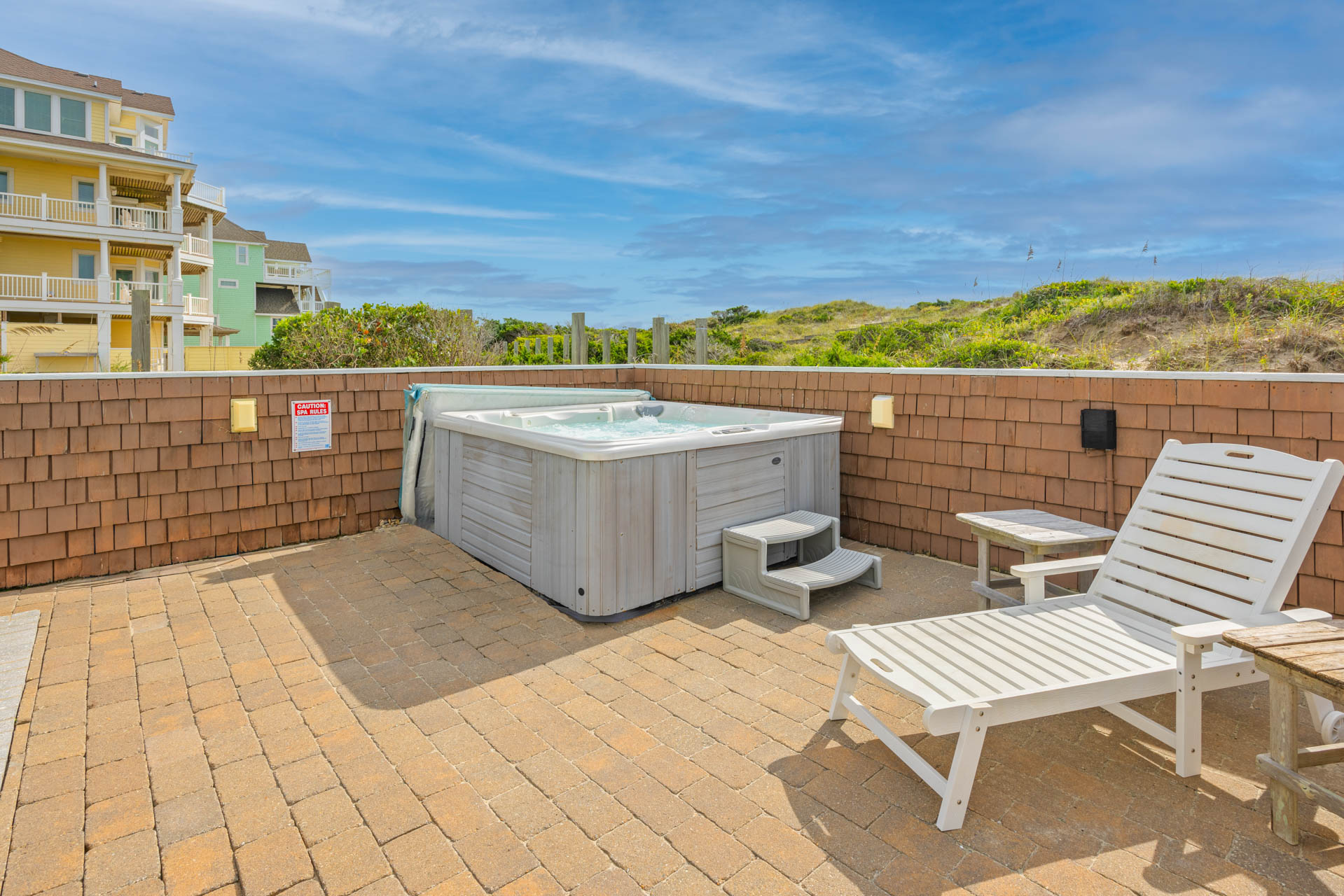 Surf Or Sound Realty 682 Hatteras Hid Away Pool Area 3