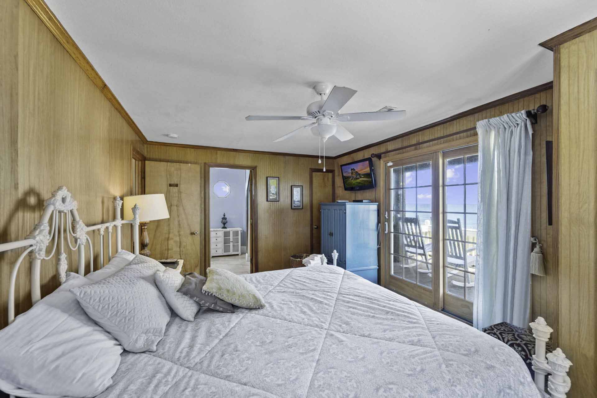 Surf Or Sound Realty 1045 Inn At Rodanthe Bedroom 1 2 3367032