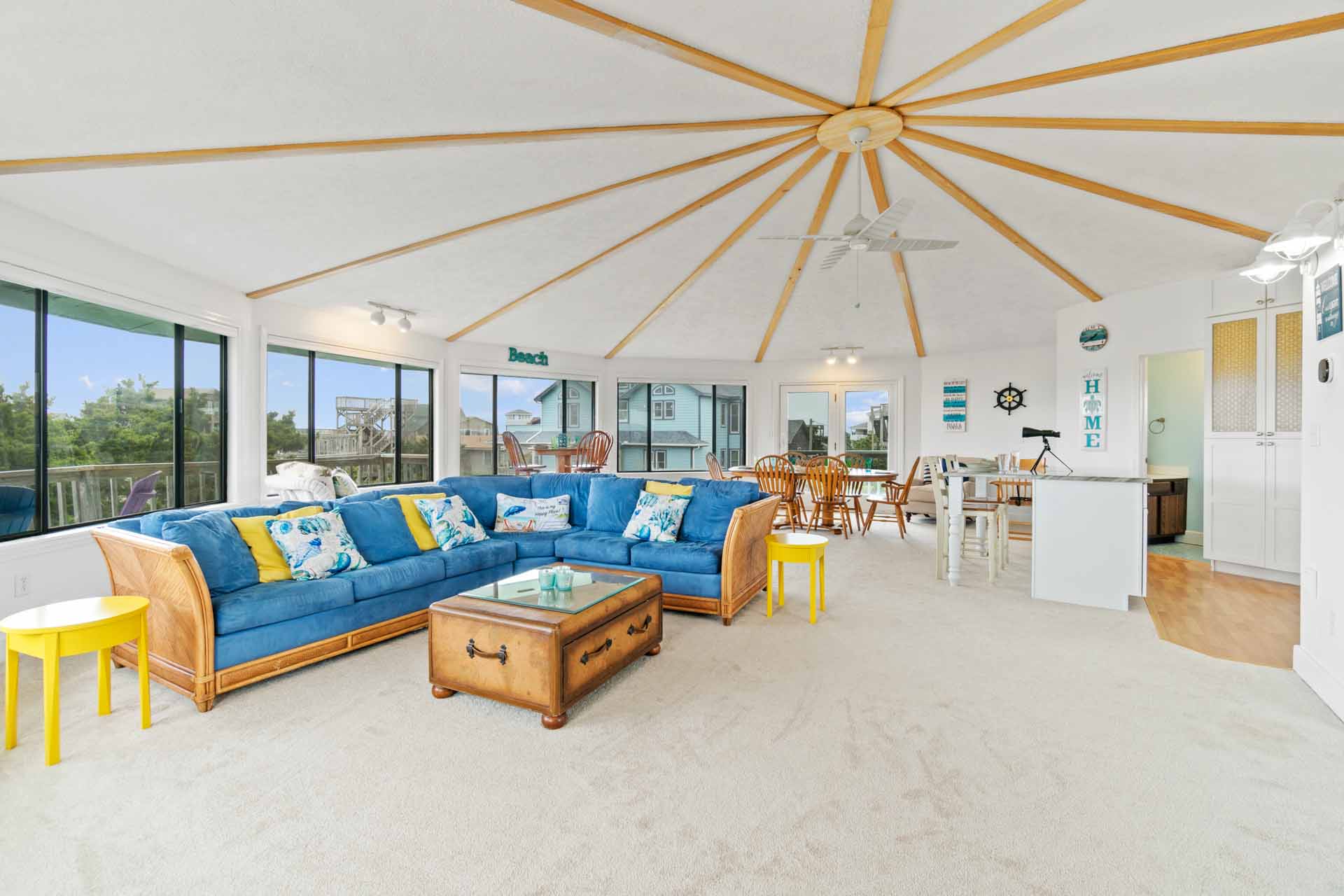 Surf Or Sound Realty 998 Circle In The Sand Great Room 6 3363282