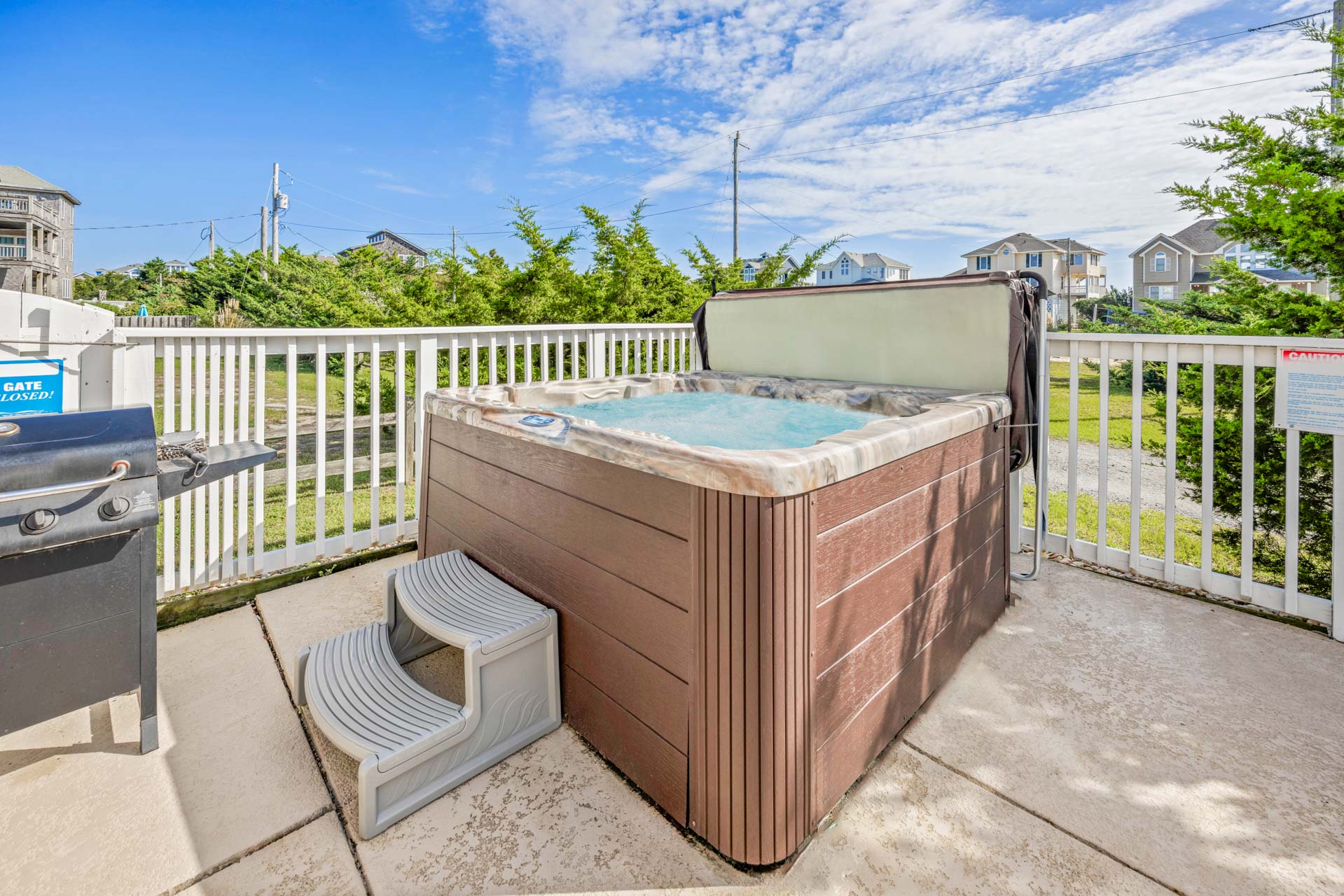 Surf Or Sound Realty 404 Solare Hot Tub 2