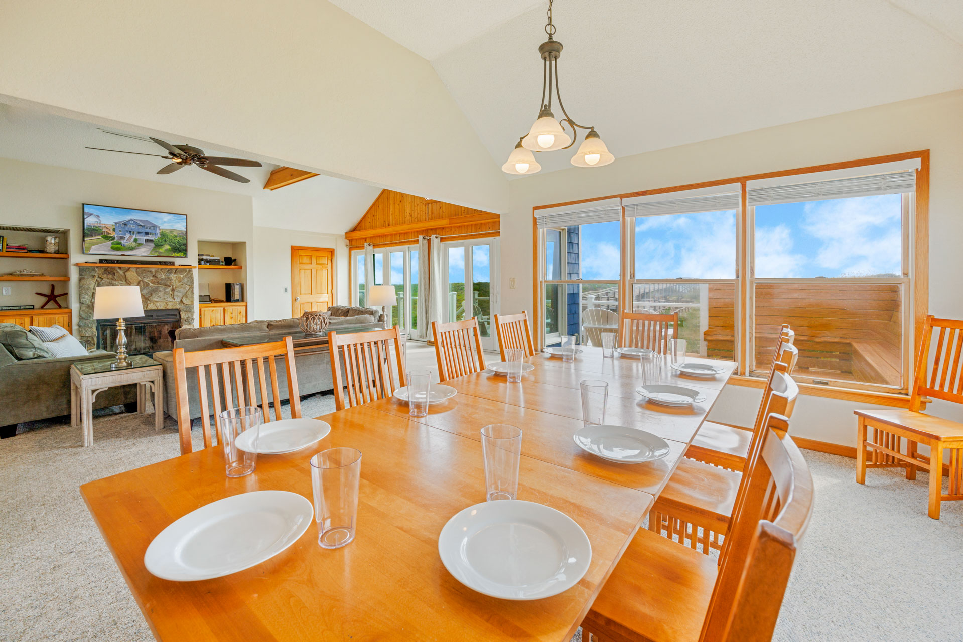 Surf Or Sound Realty 1208 Tranquil Waves Dining Area 2