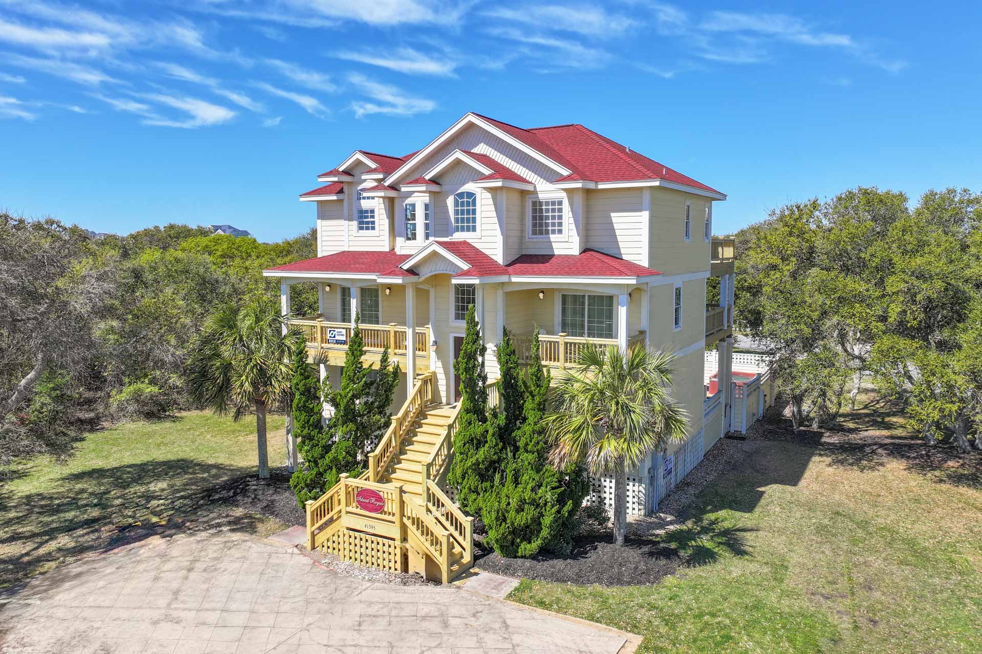 Surf Or Sound Realty 119 Island Royale Exterior 3