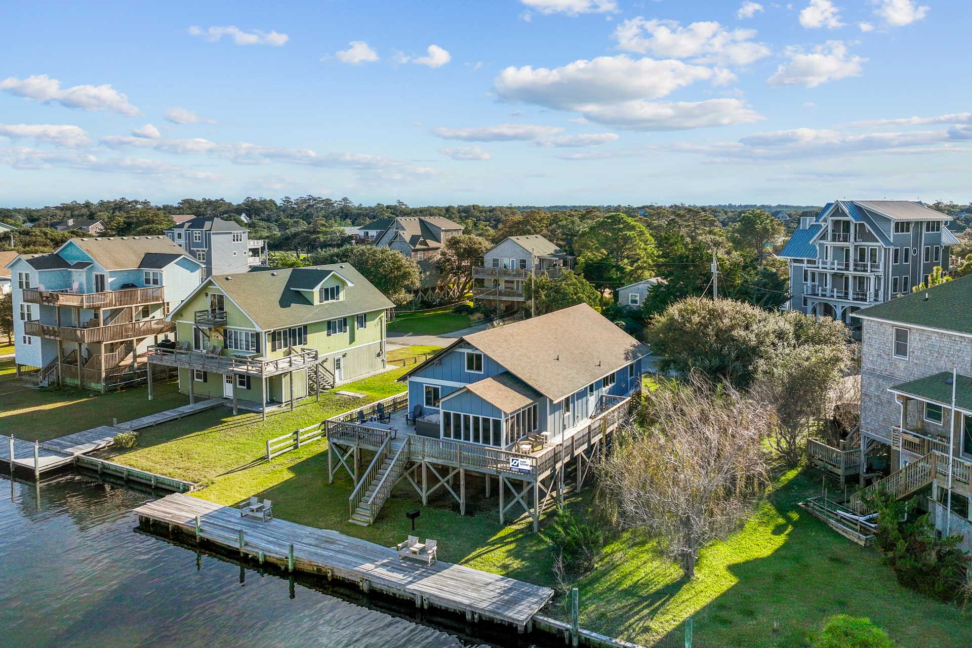 Surf Or Sound Realty 1131 Boxley House Exterior 4