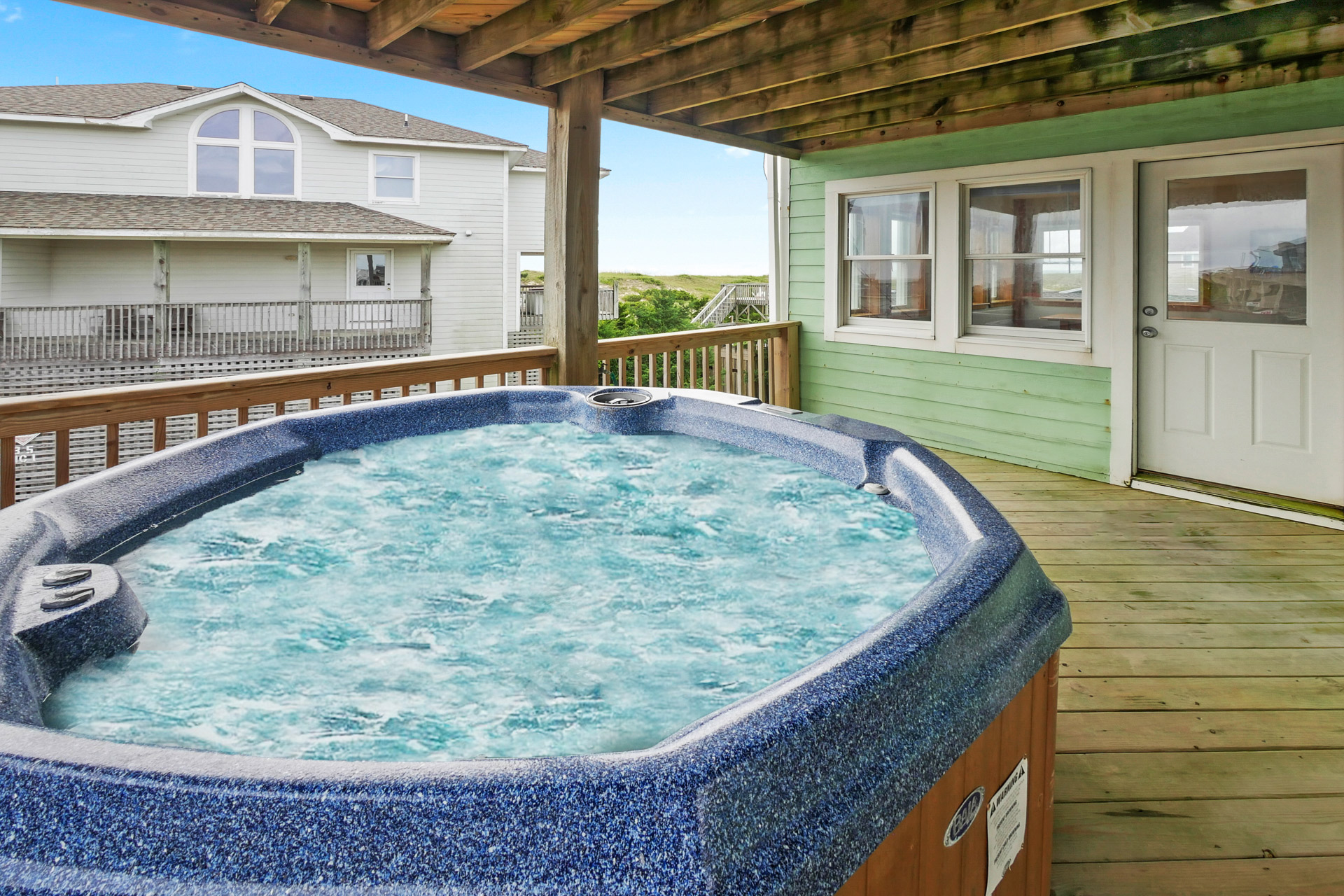 Surf Or Sound Realty 972 Sea Jewl Hot Tub 3358434