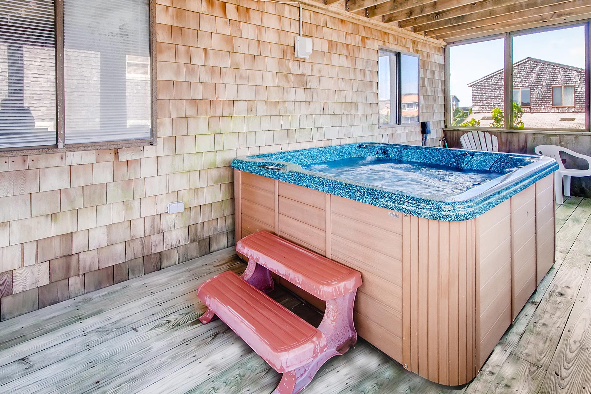 Surf Or Sound Realty Bermuda Breeze 60 Hot Tub 3344983