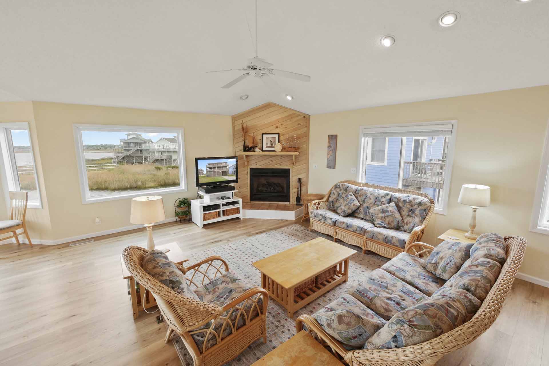 Surf Or Sound Realty 986 Star Gaze Living Room 4 3360000