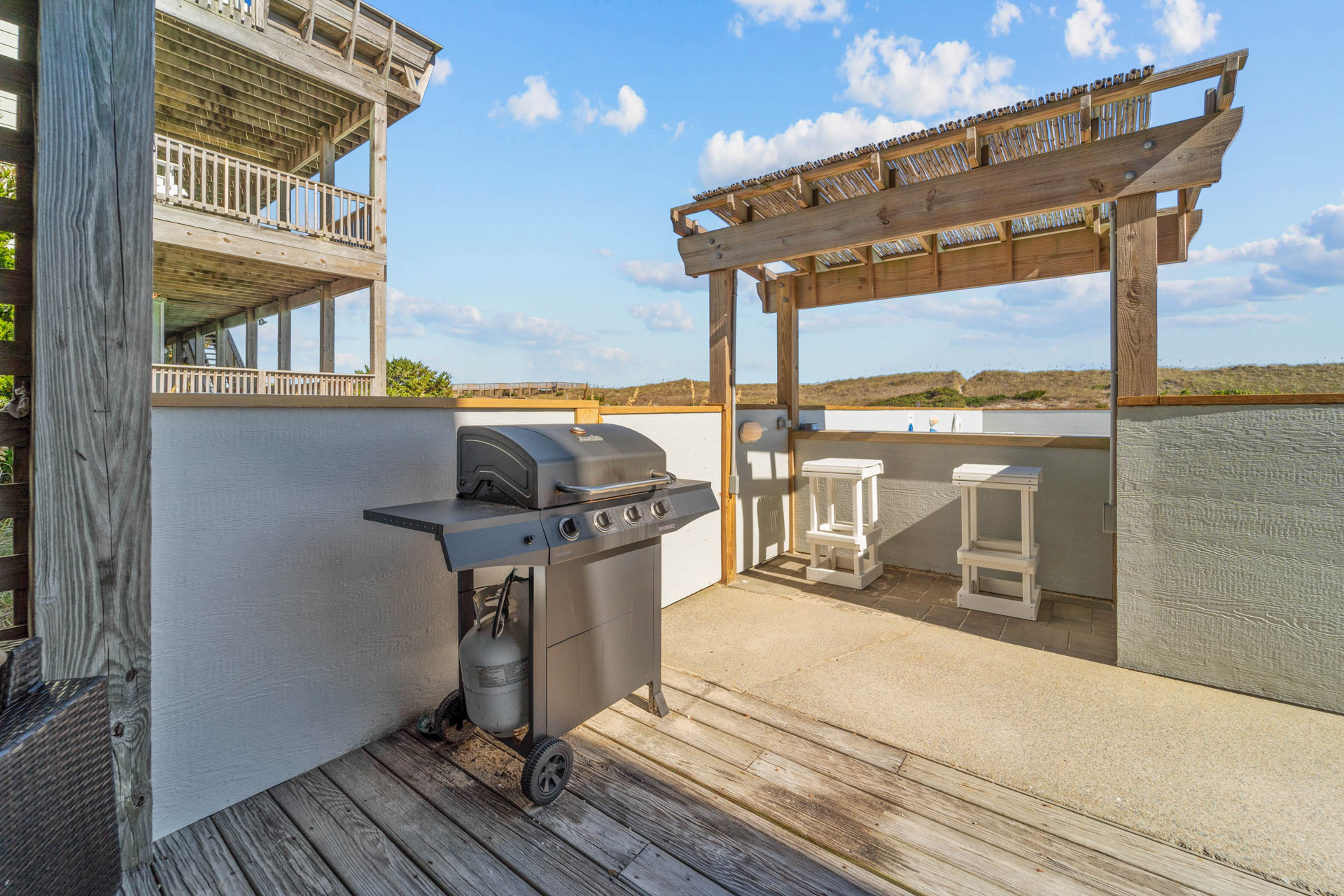 Surf Or Sound Realty 863 Carolina Dune Pool Deck 3