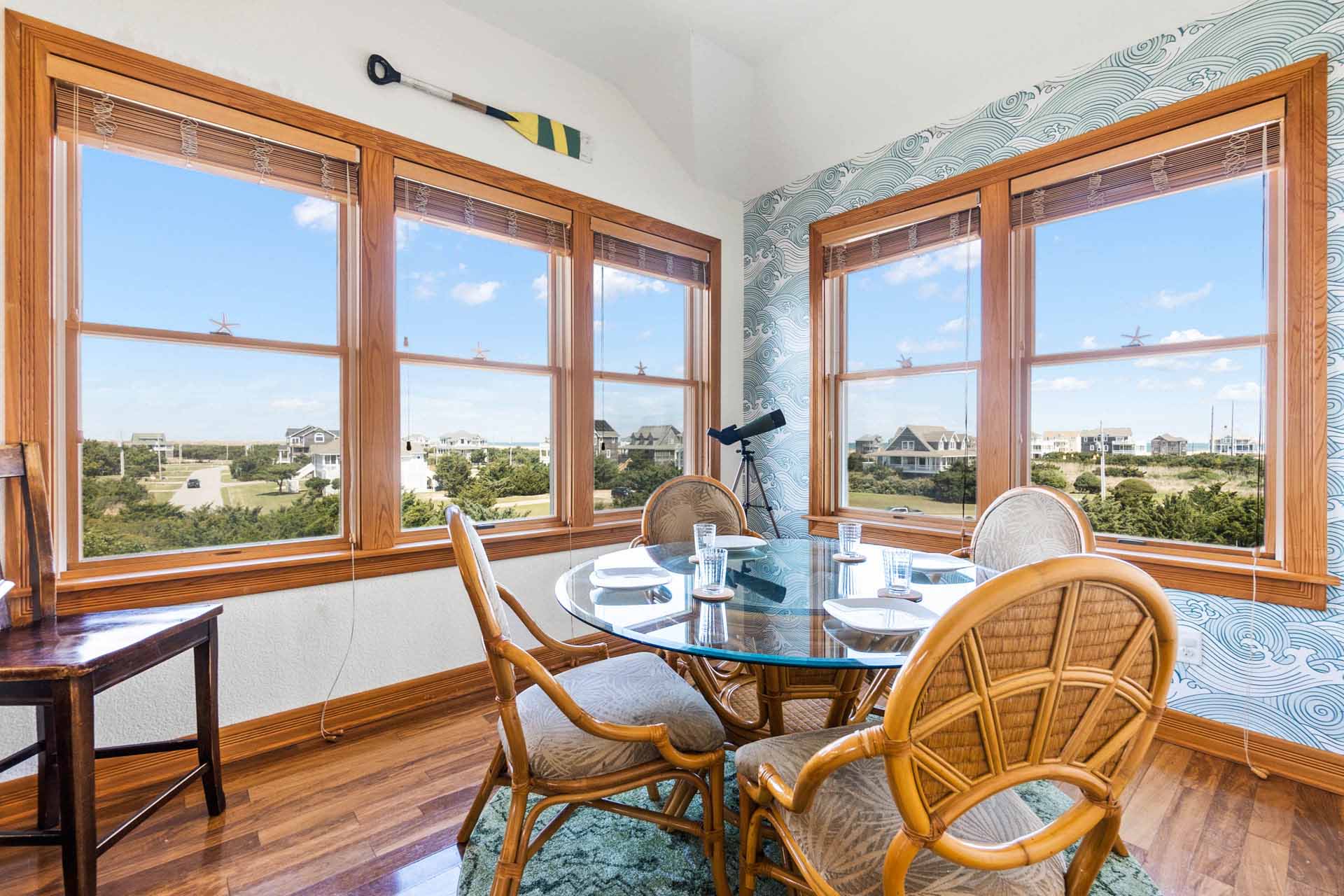 Surf Or Sound Realty 566 La Familia Breakfast Nook 3363201