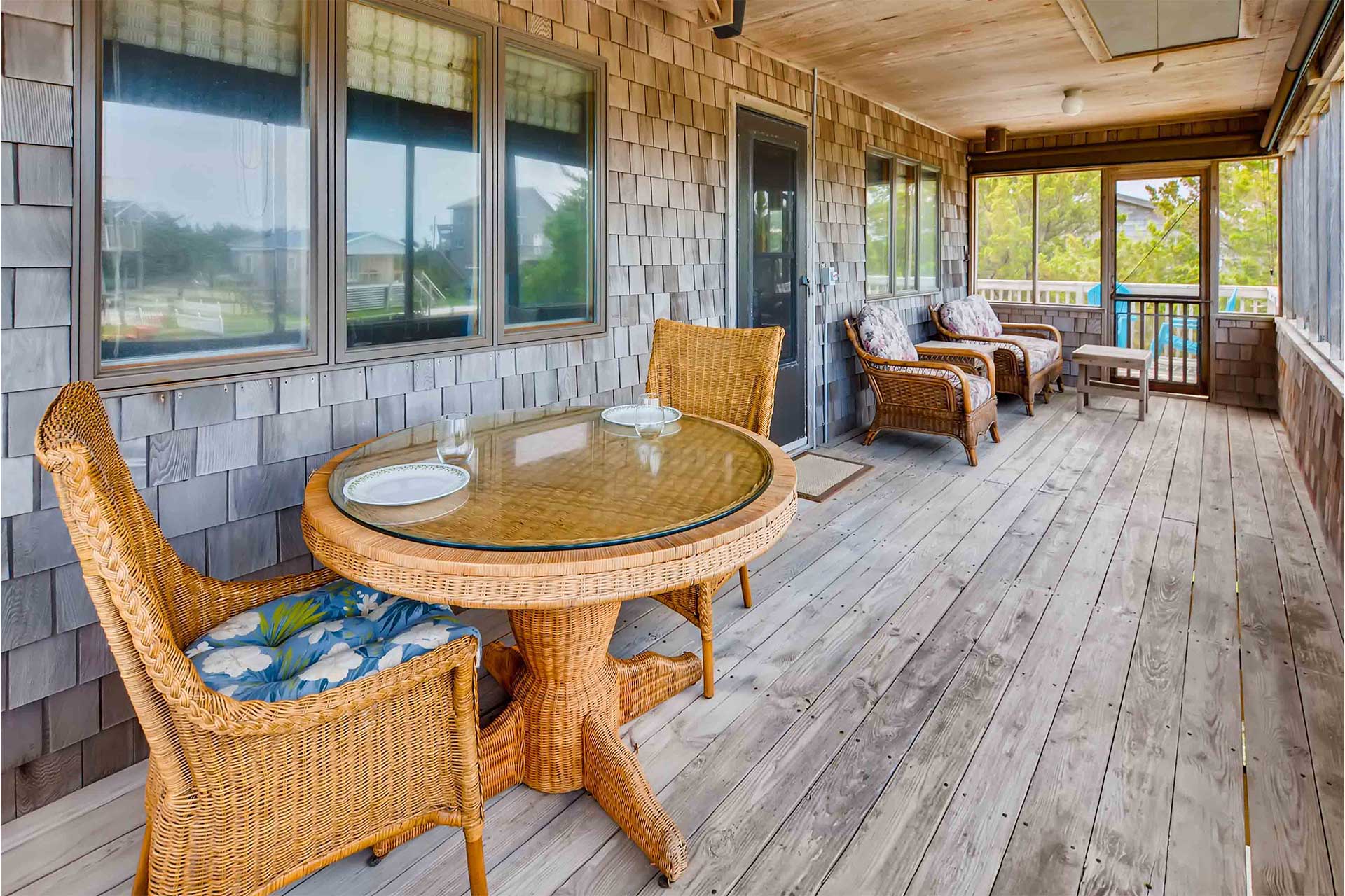 Surf Or Sound Realty 939 Drifters Dock Screened In Porch 3360013