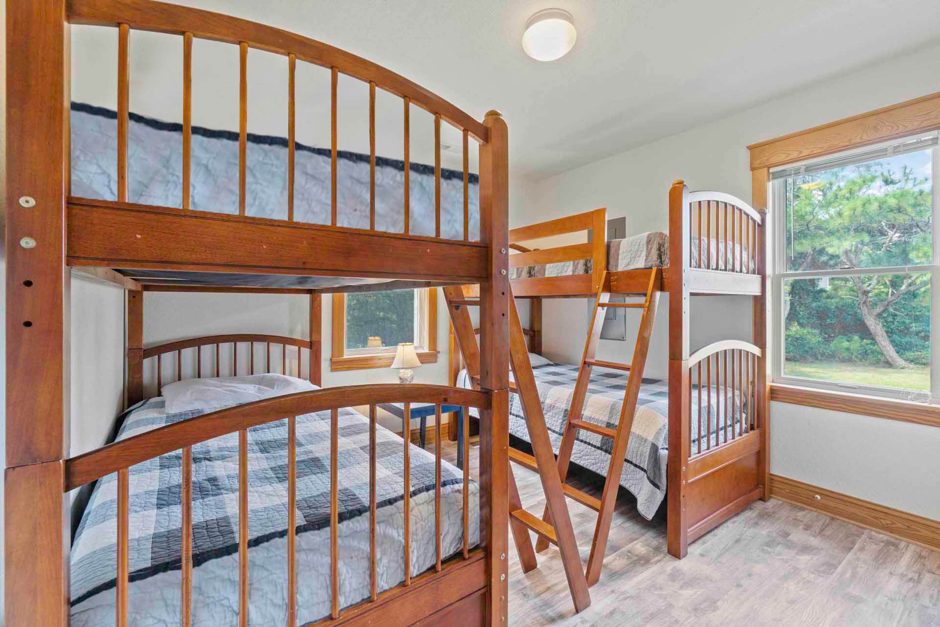 Surf Or Sound Realty 284 Simply Irresistible Bunk Bedroom 3367954