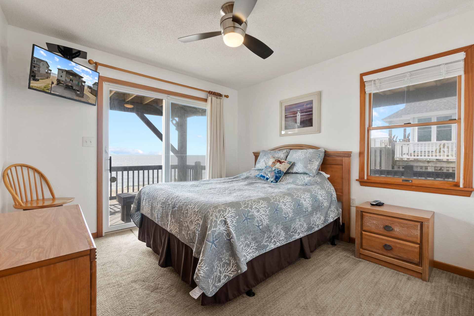 Surf Or Sound Realty 637 Dream Come True Ii First Floor Queen Bedroom 3364845