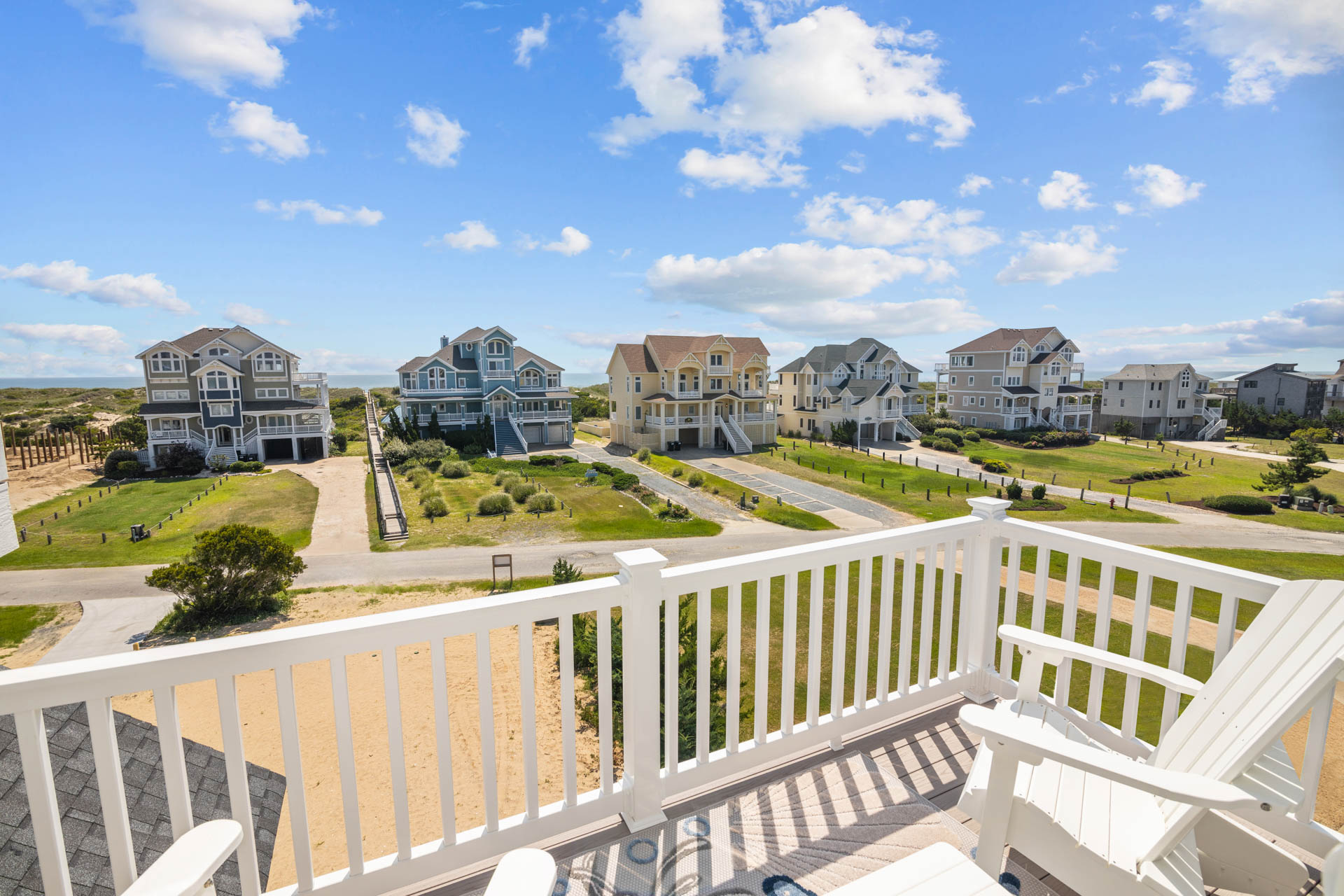 Surf Or Sound Realty 1058 Shell Of A Good Time Private Balcony Front 1 3375726