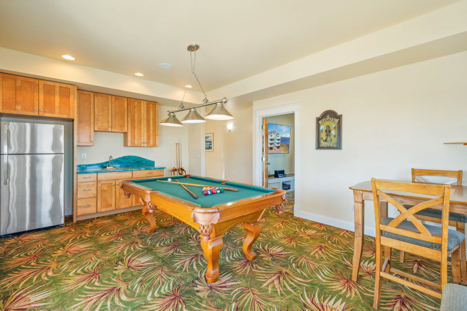 Surf Or Sound Realty 747 Paradise Cove Game Room 3