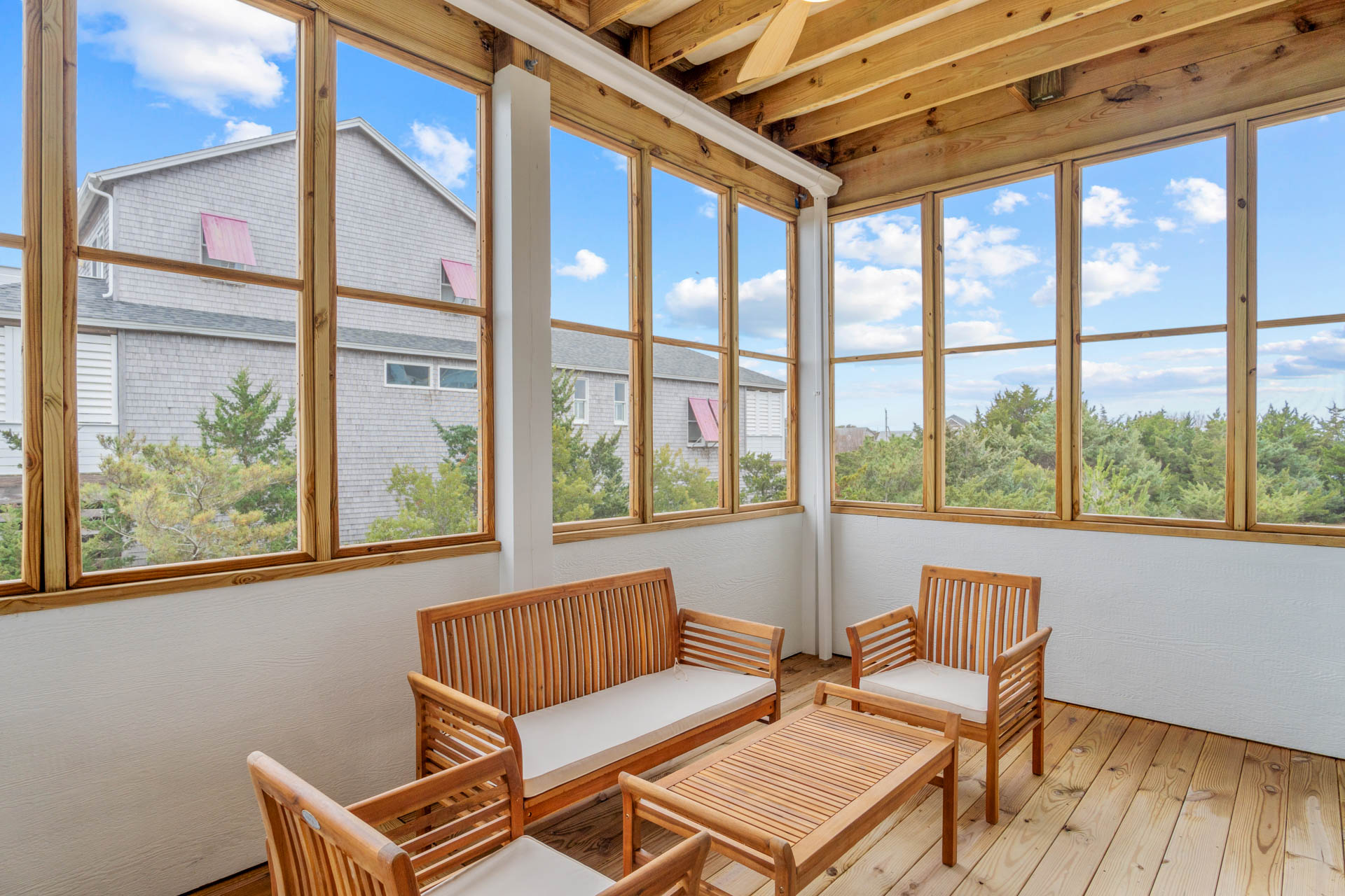 Surf Or Sound Realty 1110 Ipanema Waves Screened In Porch 1