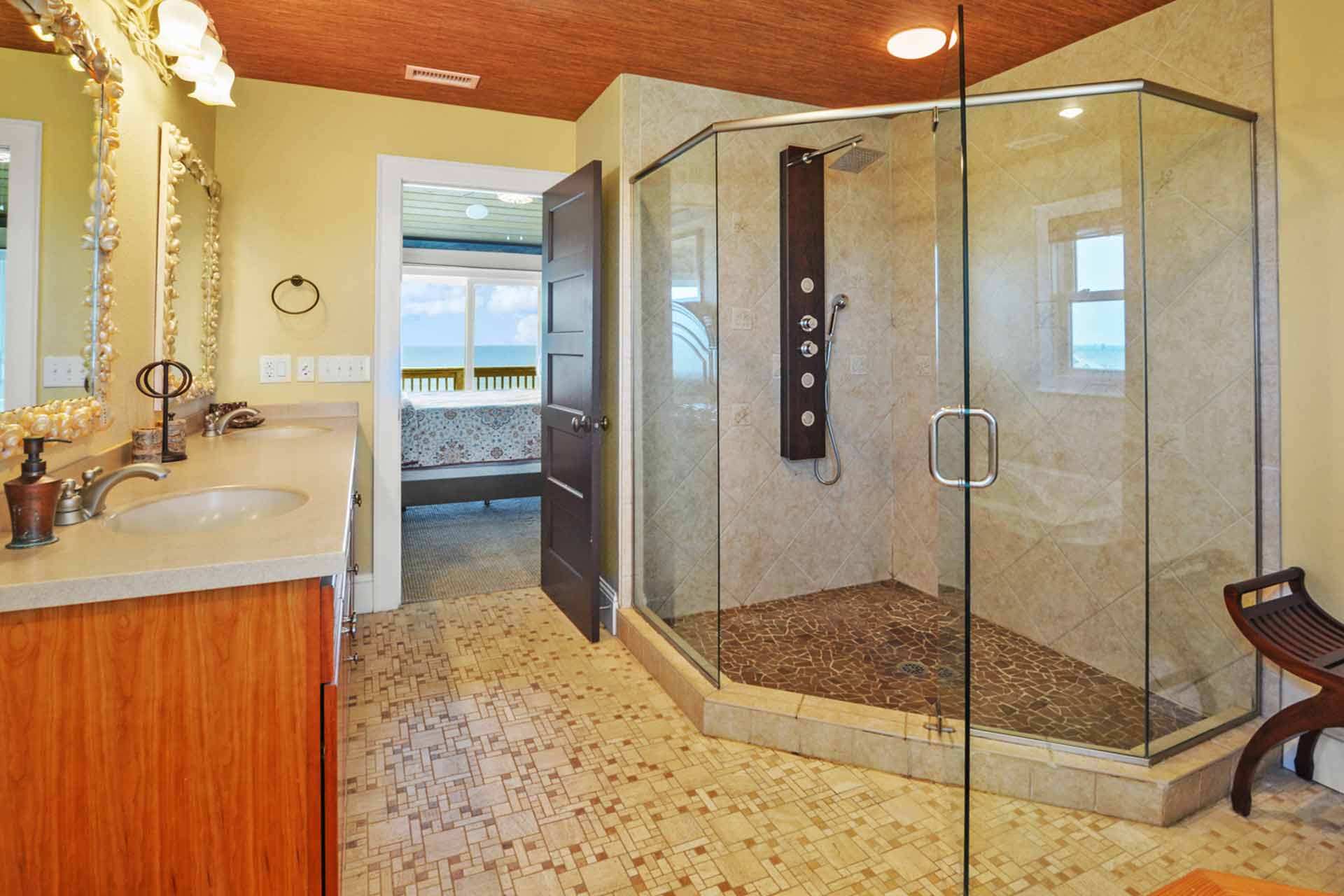 Surf Or Sound Realty 957 Coral Breeze Bathroom 024 3358272