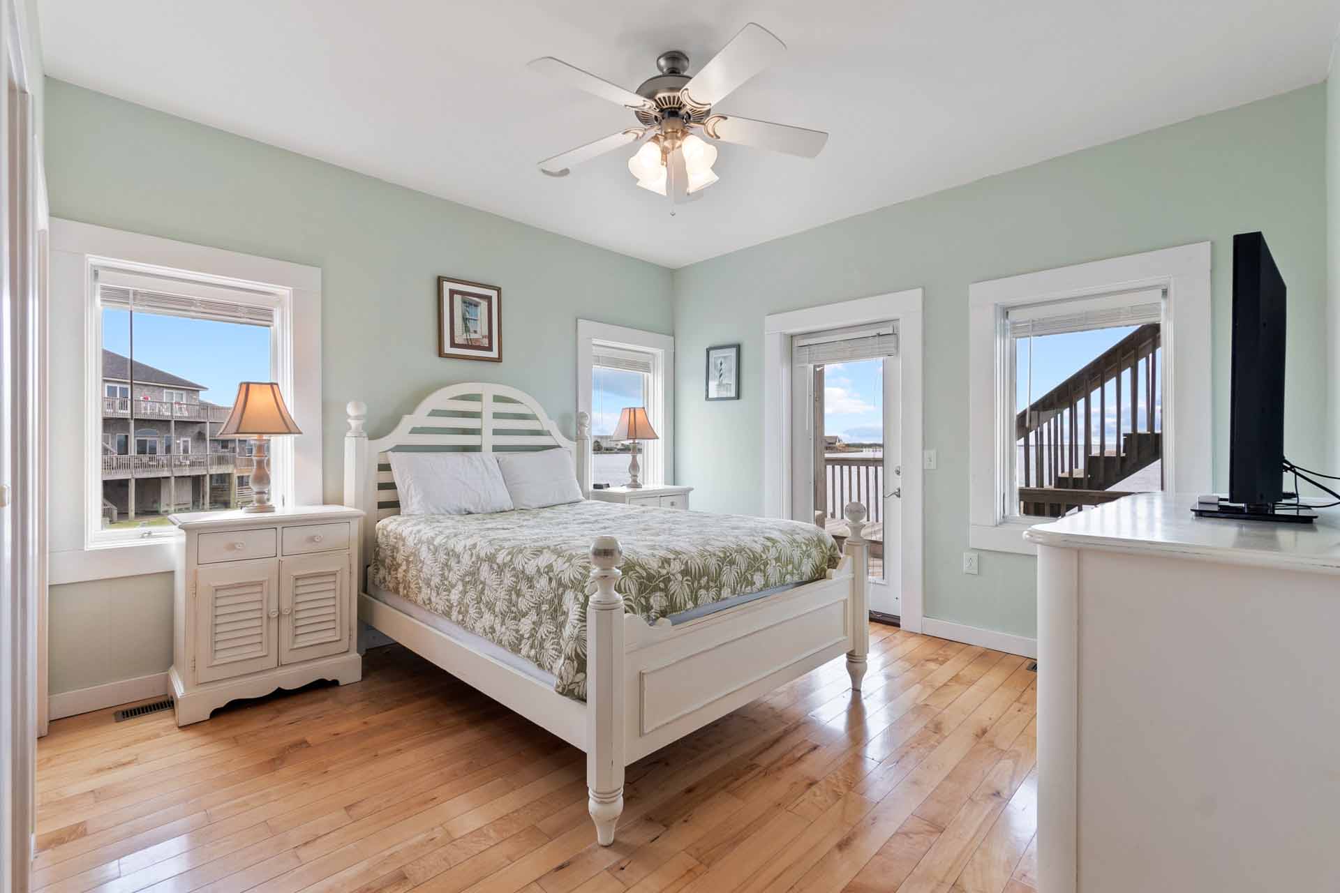 Surf Or Sound Realty 796 Sail On First Floor Queen Master Bedroom 3363761