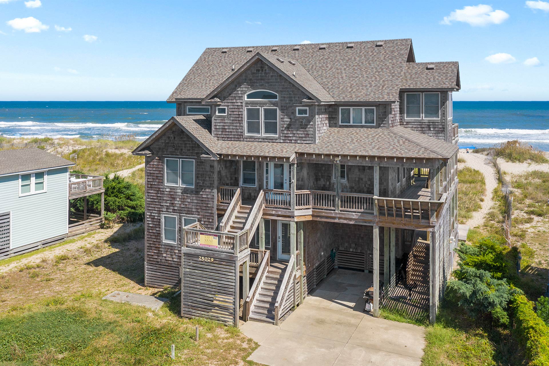 Surf Or Sound Realty 662 Sea Castle Drone Left Right 3359838