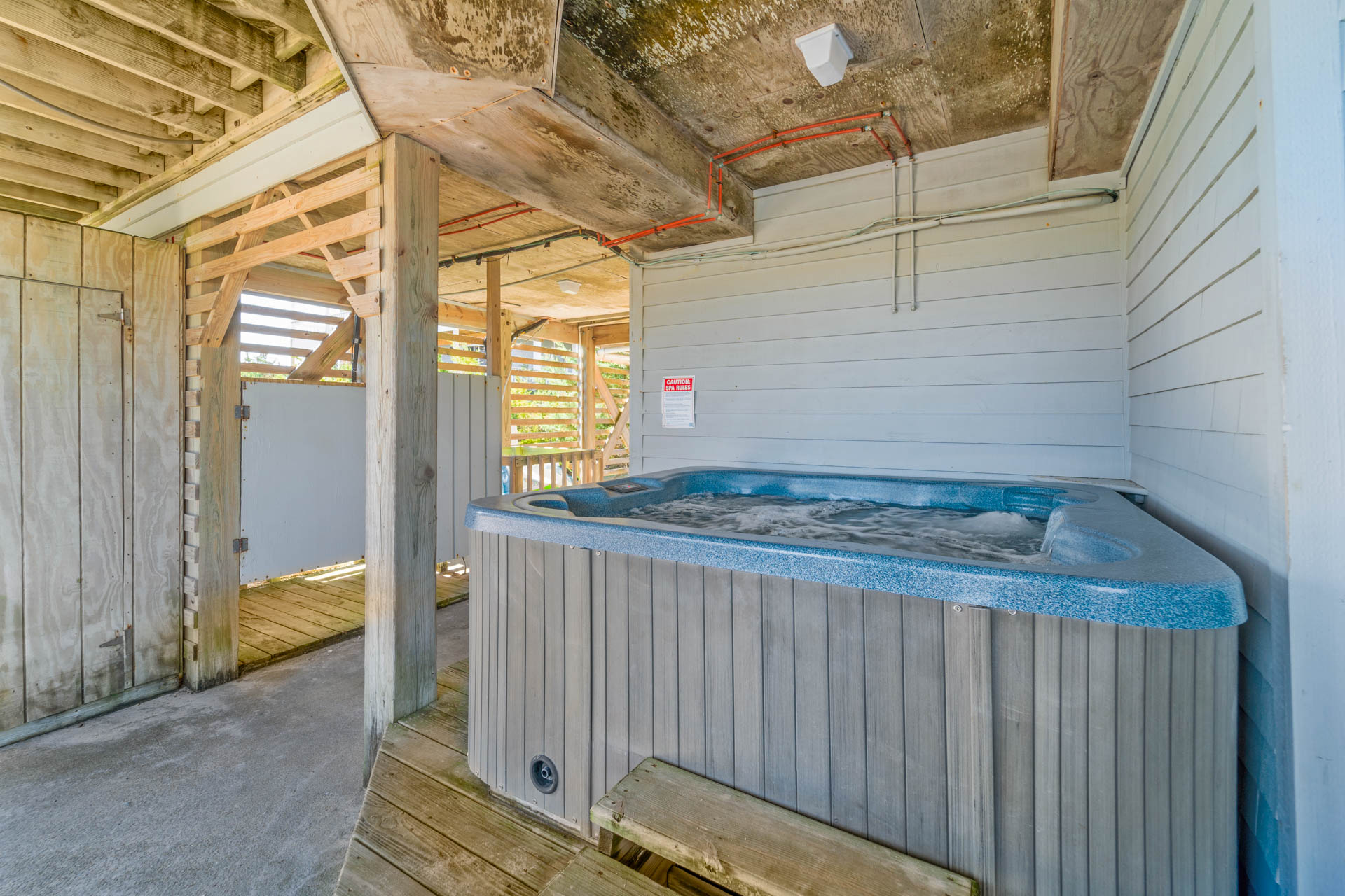 Surf Or Sound Realty 863 Carolina Dune Hot Tub 1