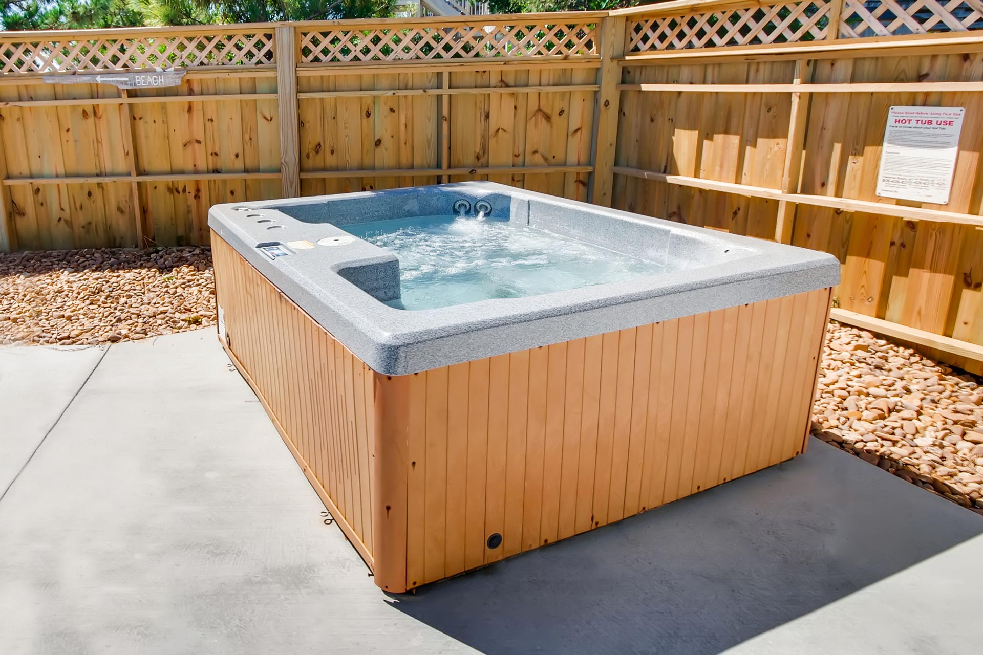 Surf Or Sound Realty Life Aquatic 882 Hot Tub (3) 3350184