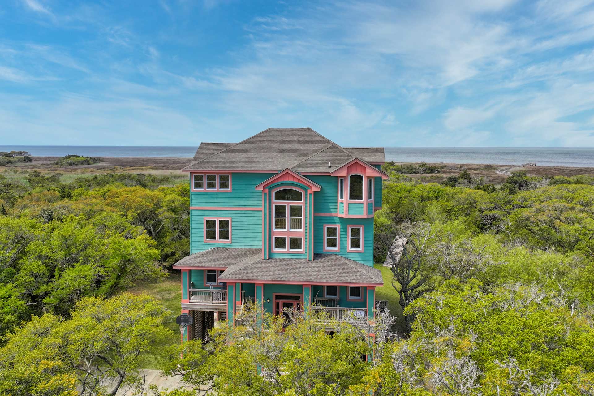 Surf Or Sound Realty 1032 Sparrow's Treehouse Exterior 4