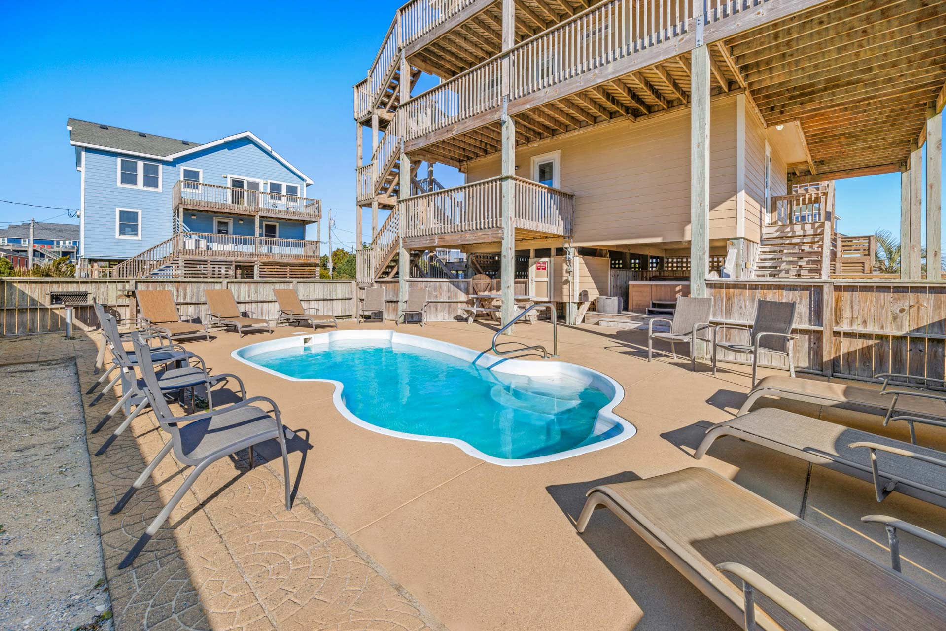 Surf Or Sound Realty 1223 Sunsets In Rodanthe Pool Area 2